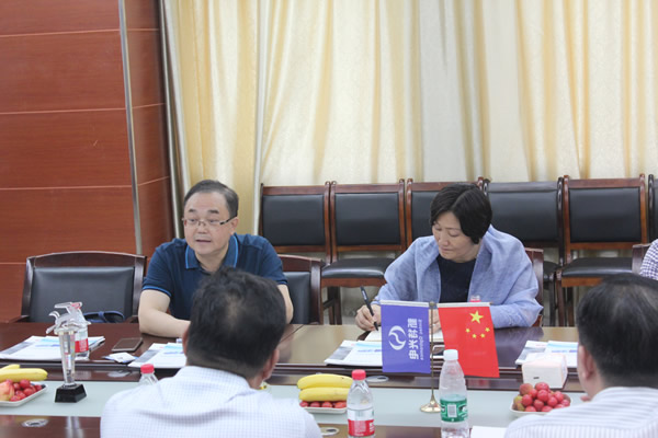 长葛市爨丽敏副市长一行莅临金沙集团888881光电参观考察