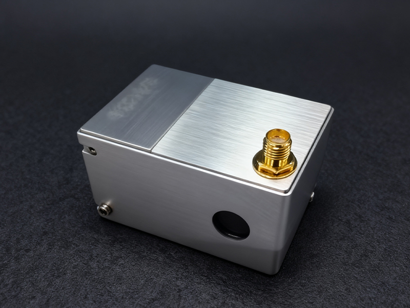 声光偏转器技术综述：原理、性能与应用